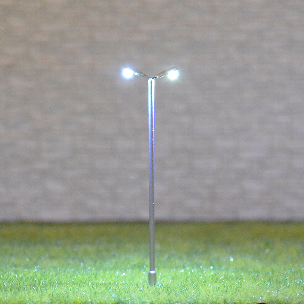 10 pcs HO scale Lamppost white SMD LEDs made Cold Light NO melt Long life #TD55D