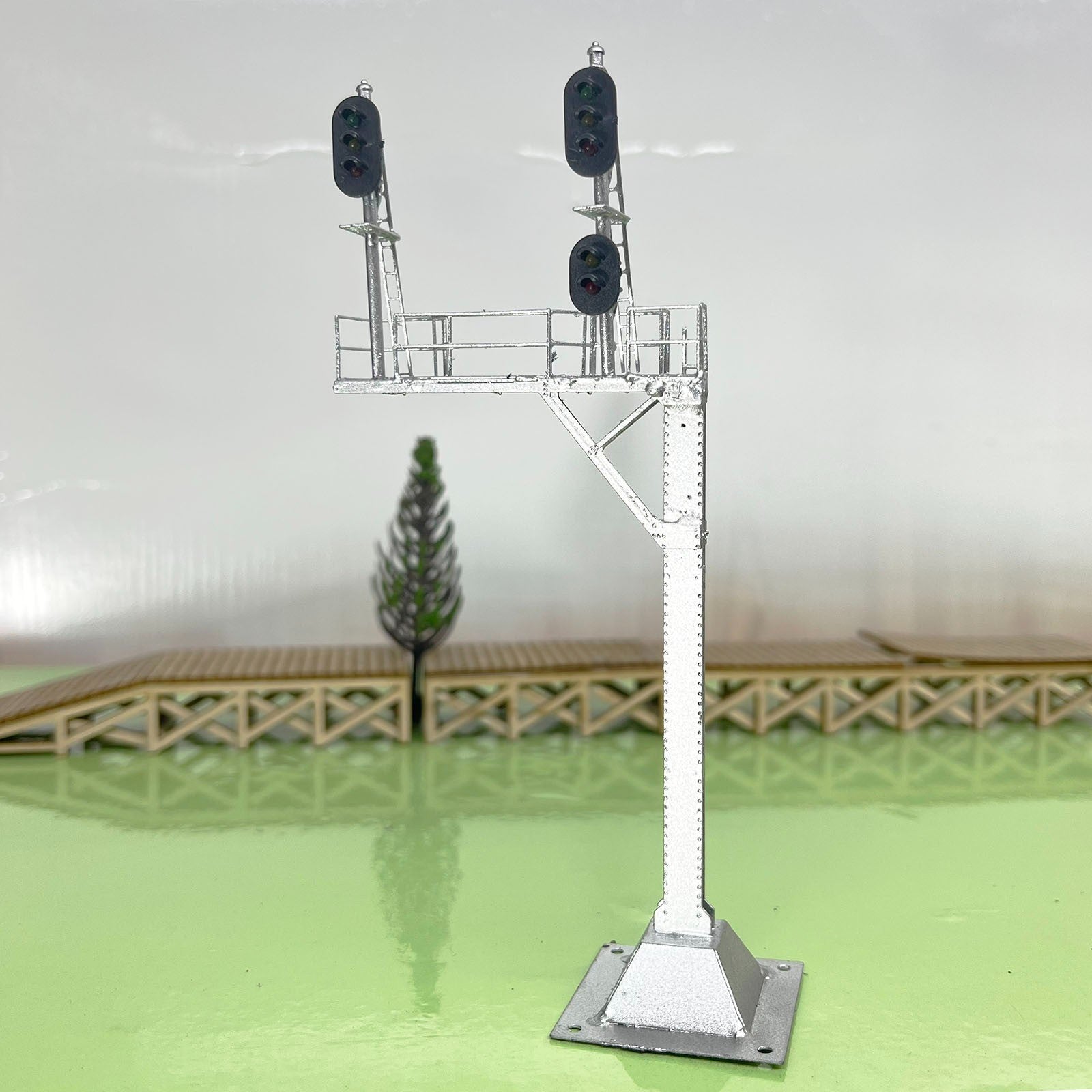 1 x HO scale cantilever block signal tower metal 3 heads 1 directions #CB30
