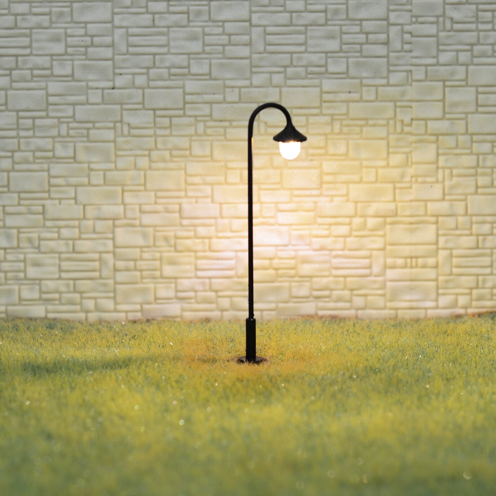 5 x OO / HO scale LED antique street light model railroad path lamp post #S0911