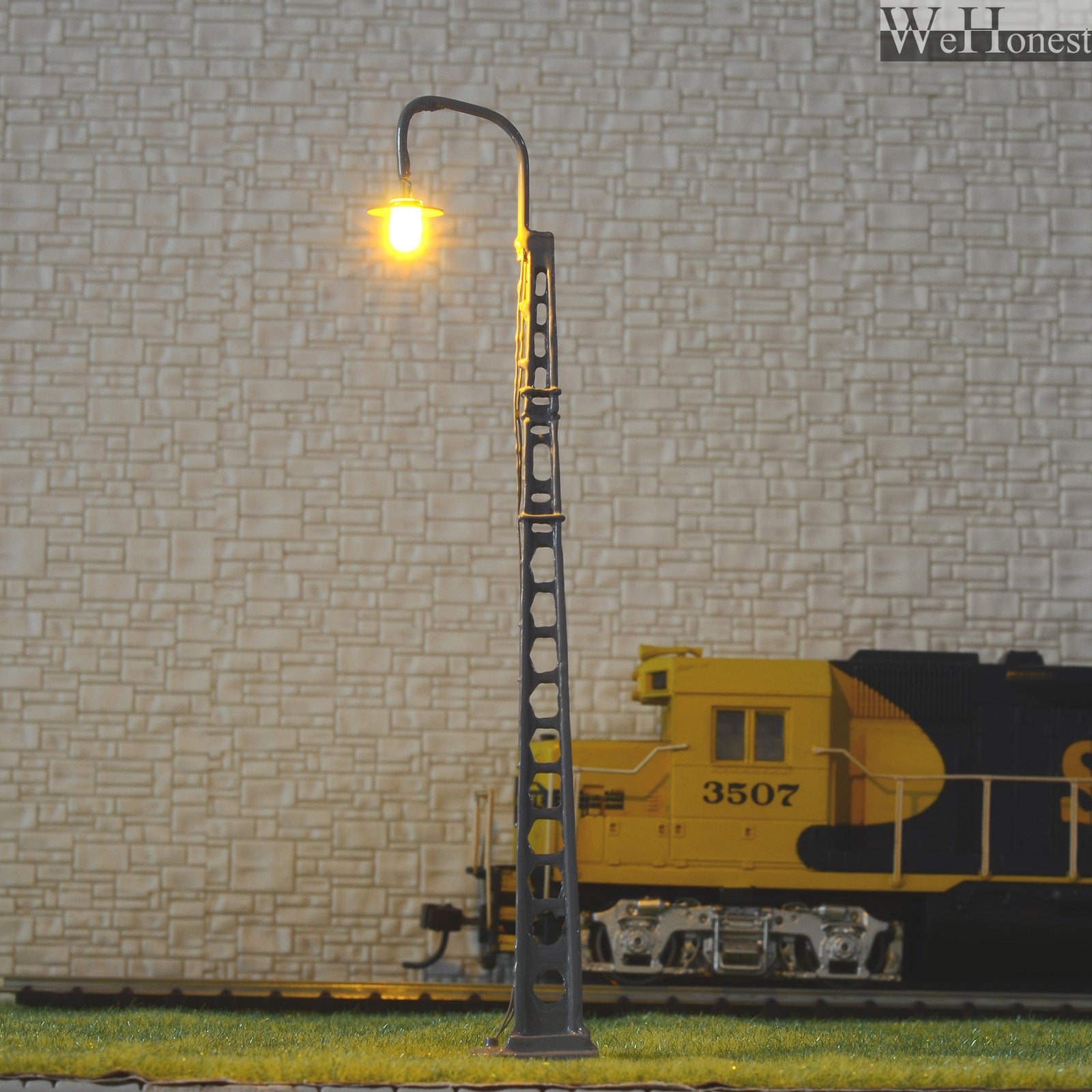2 x OO / HO Scale led street light Model Railroad Lamp post Tower Lamp #TL1