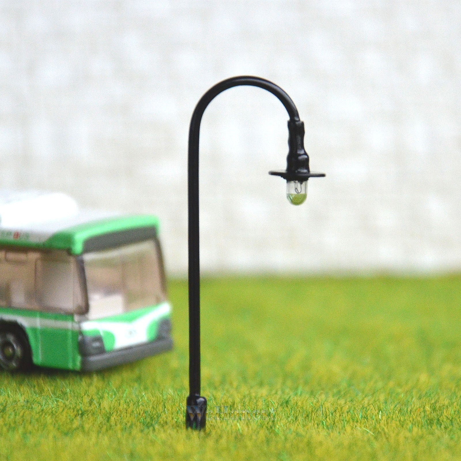 20 pcs N scale Antique Lamppost smaller street light 2.5mm bulbs made Lamps #R33