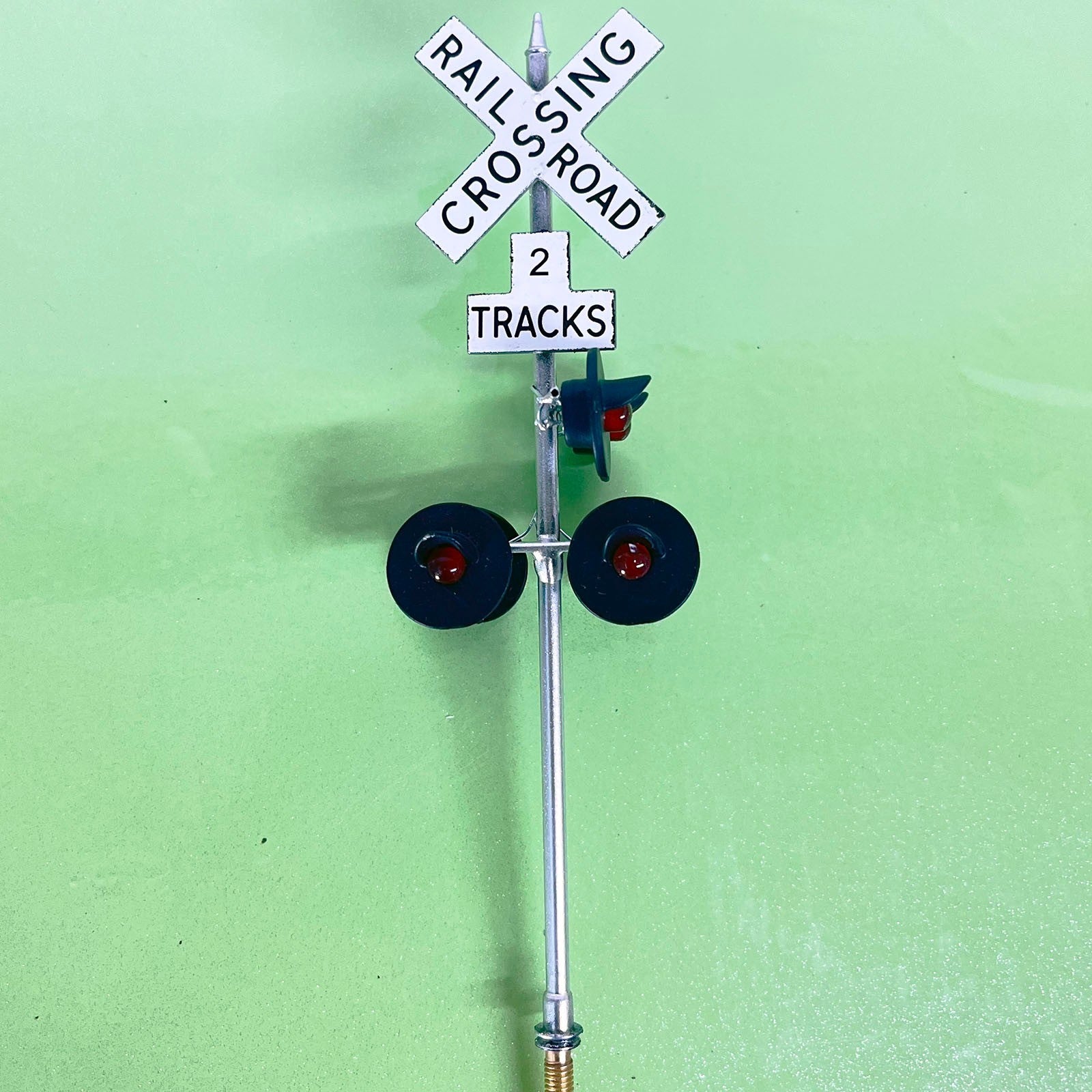 2 x O scale model railroad grade crossing signal with assistant lights #CWS48