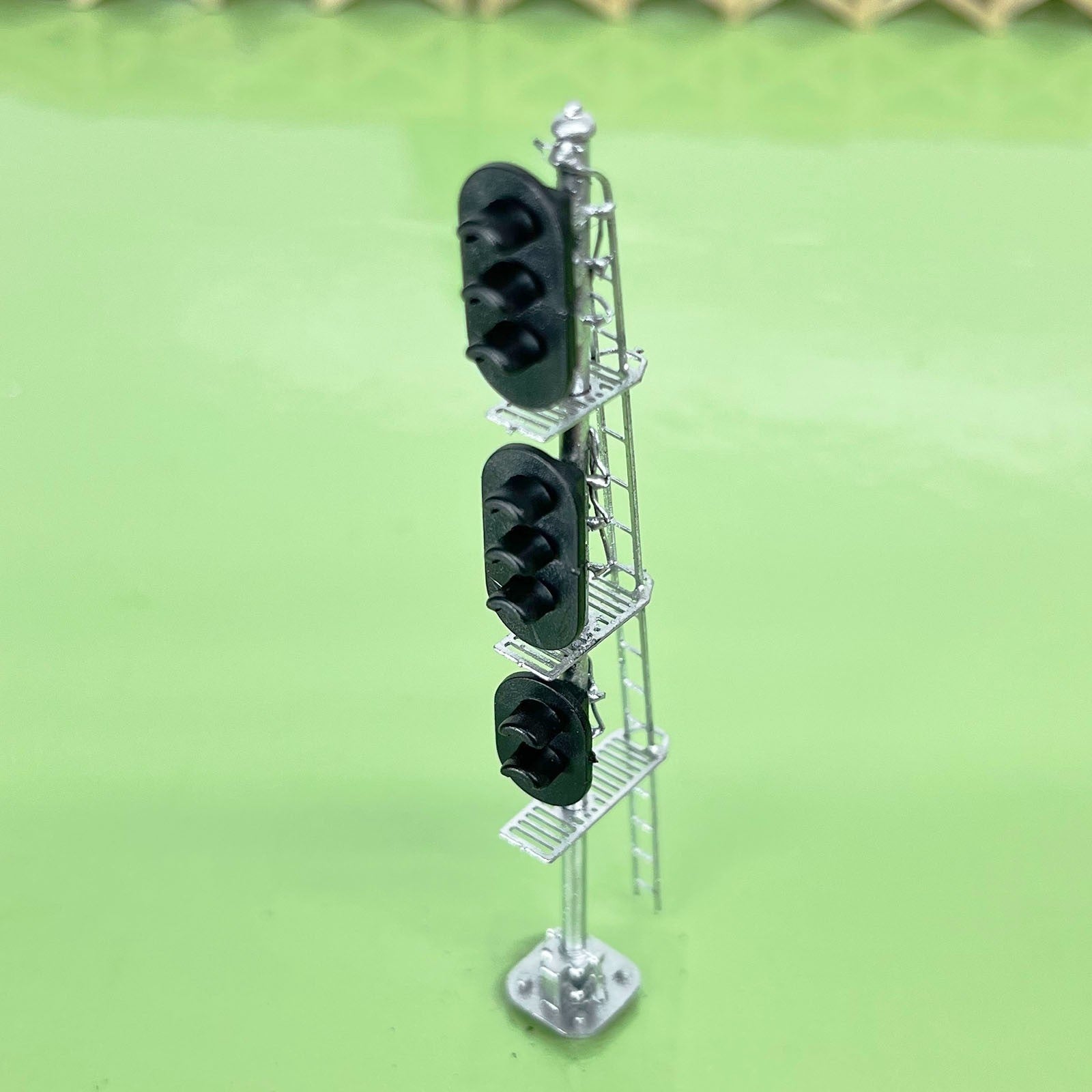 1 x HO scale model railroad block signal 3 heads distance metal #BS332skSL