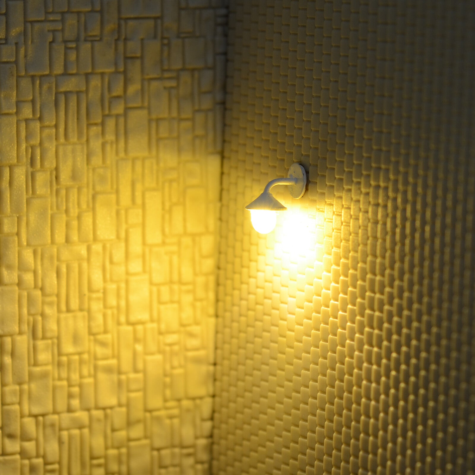 5 x OO / HO scale street bracket light model wall lamp posts LED building #R20WH