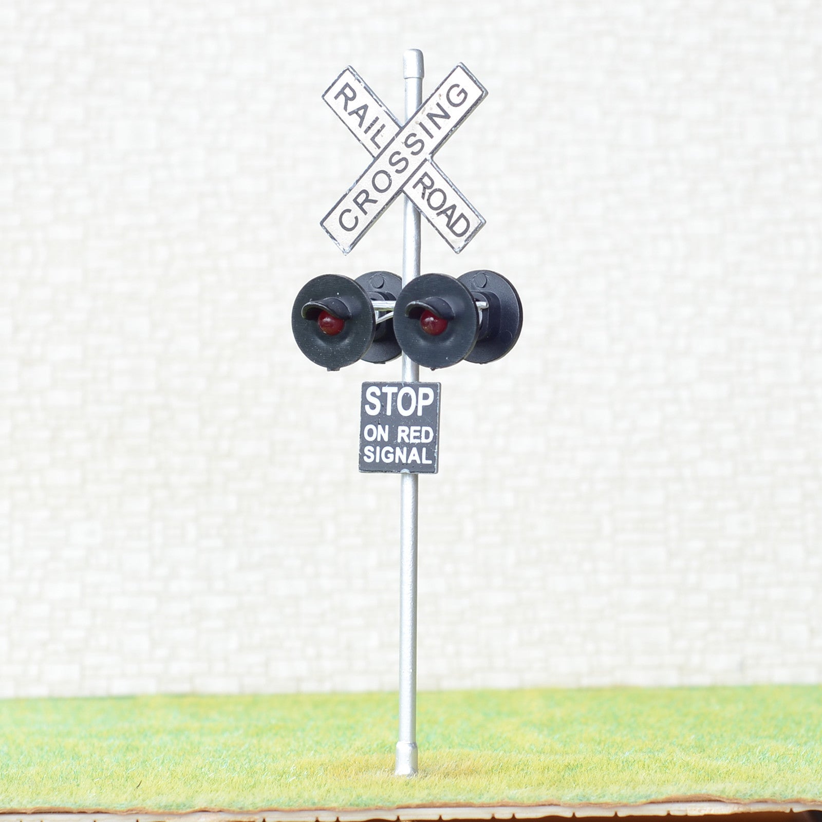 1 x O Scale railroad crossing signals LED made 4 target faces silver 