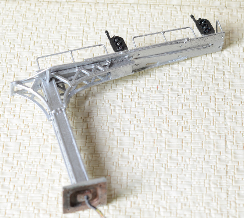 1 x HO /OO silver cantilever signal bridge LED 3 aspects double Track right side