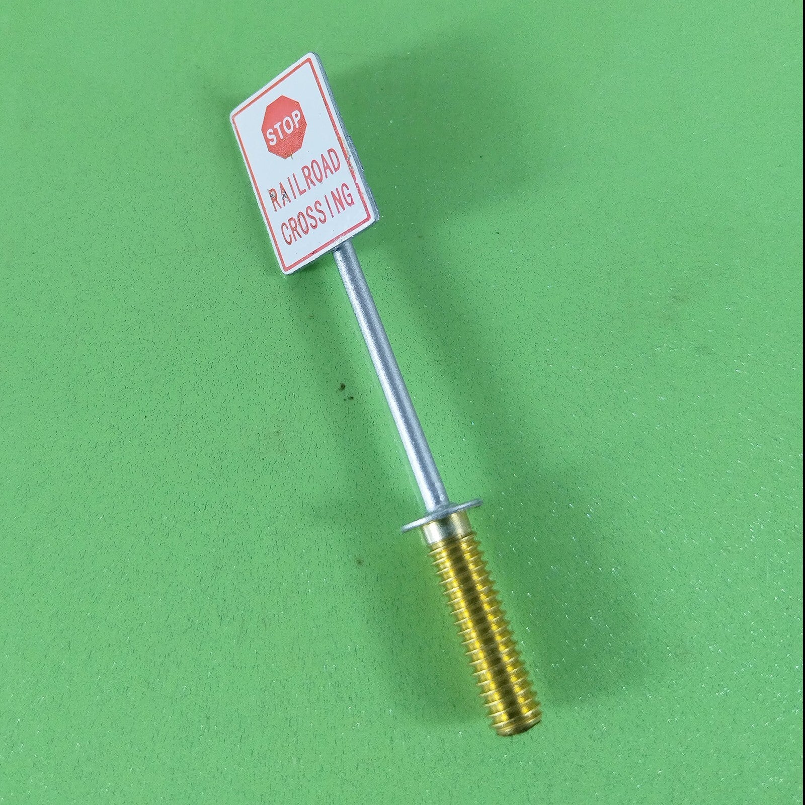 2 x HO scale railroad crossing warning sign STOP sign trackside caution sign #CP