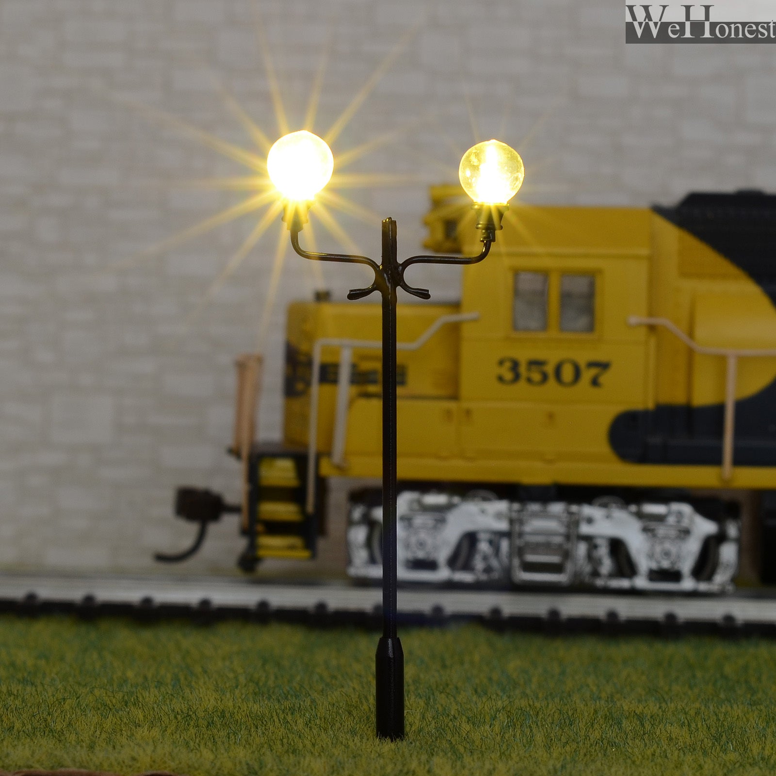 5 x Model Railway Train Lamp Post Street Lights HO OO Scale LEDs +Resistor #QF01