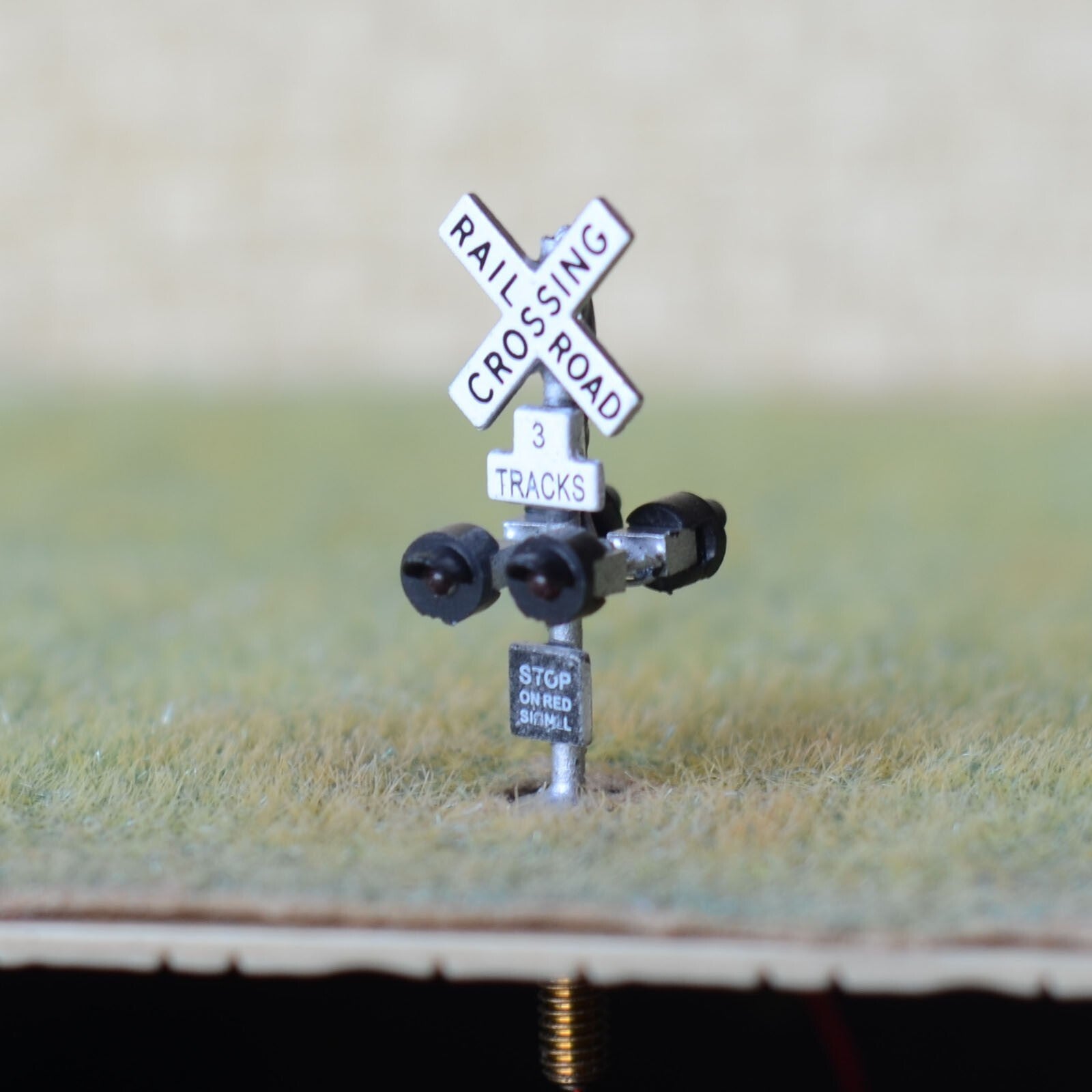 2 x N scale model grade crossing signal light LED made + 1 flasher board #NcS43