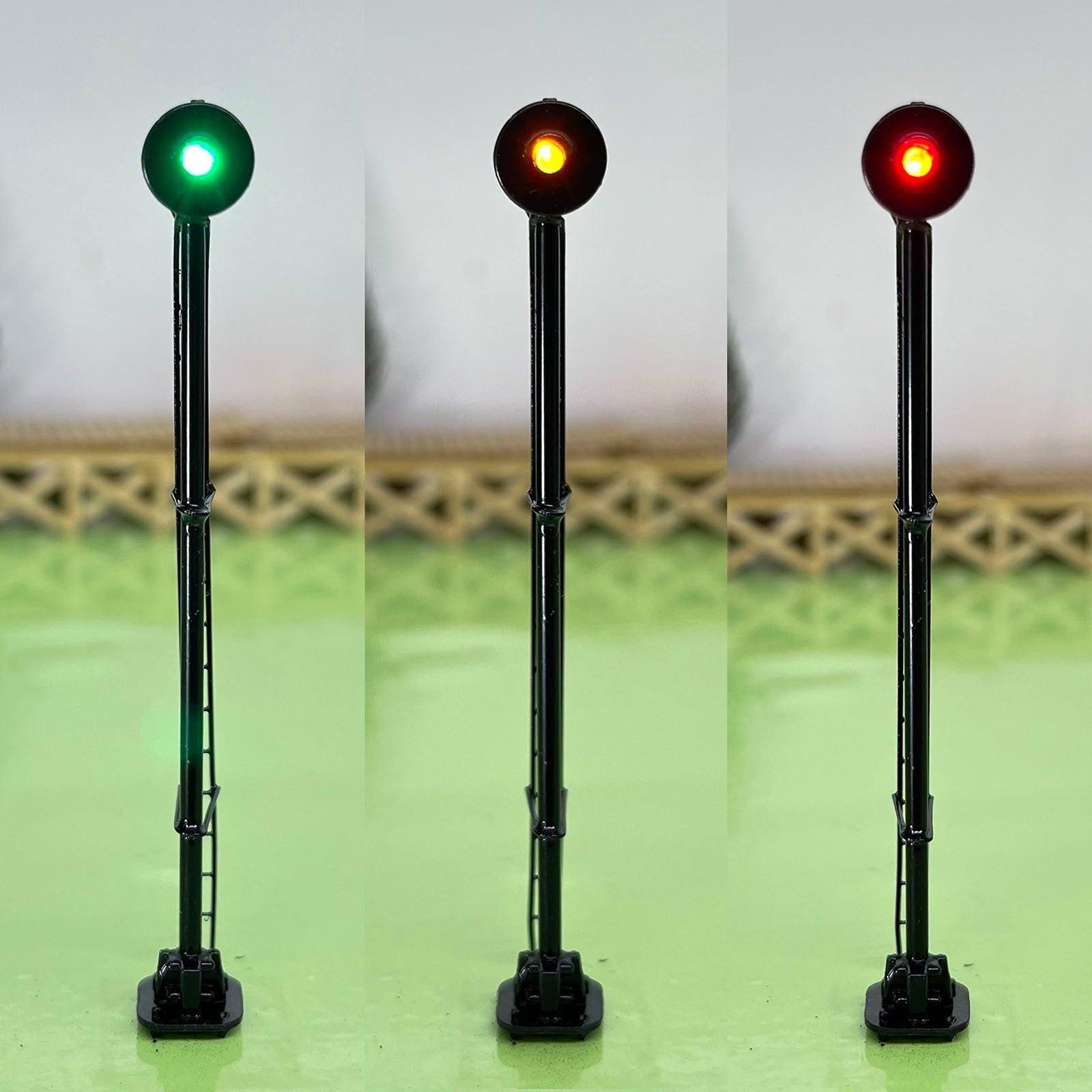 1 x HO scale model railroad tri-color searchlight signal LED metal #DL01skBL