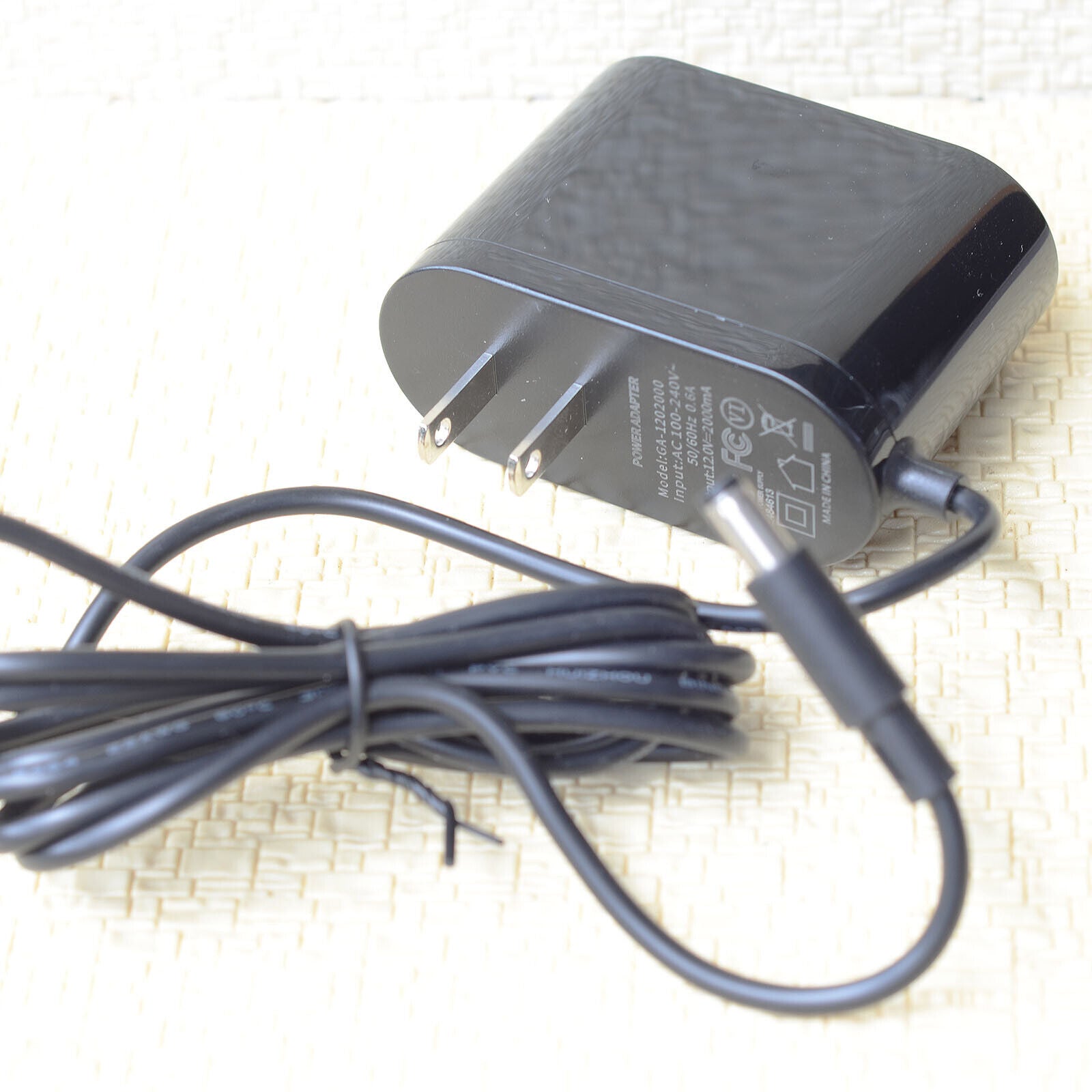 1 x US standard transformer 12V 2000mA DC Adaptor Power Supply for street Lights