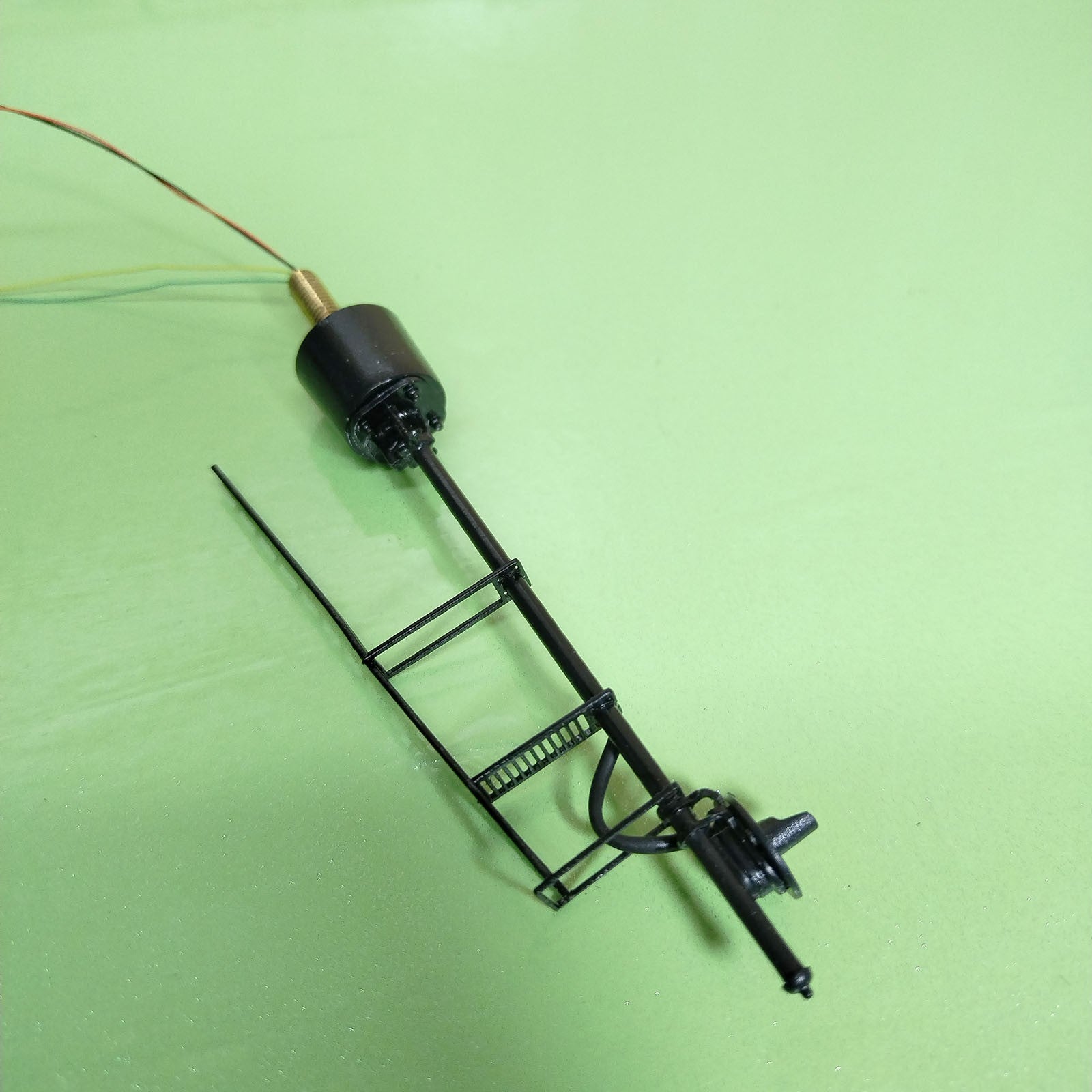 1 x HO scale model railroad tri-colors searchlight signal steel cabinet #02BL