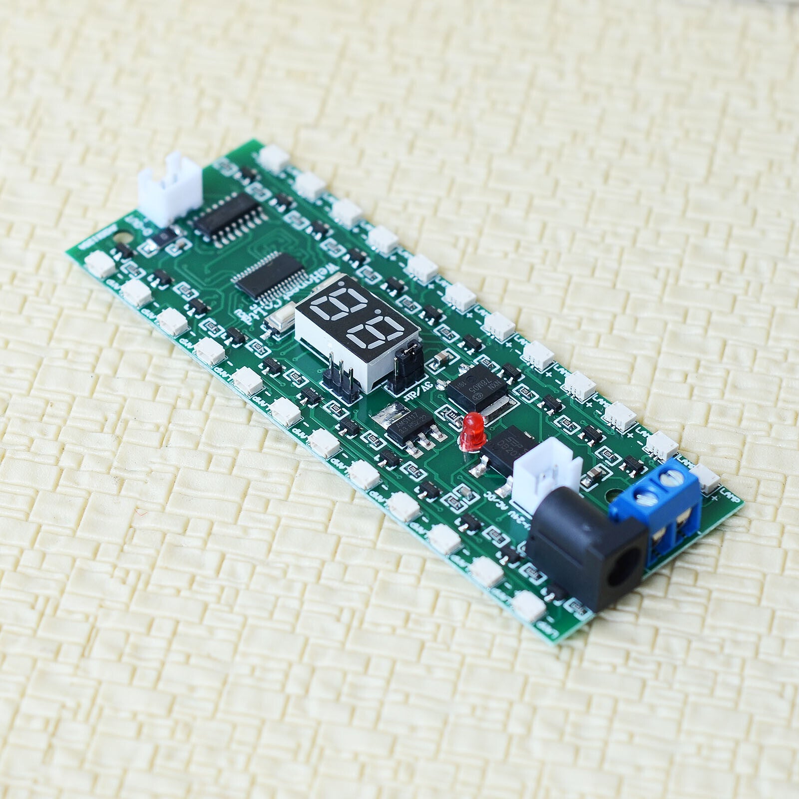1 x sequencer board chasing LEDs revolving scenic lamp turn lights one by one